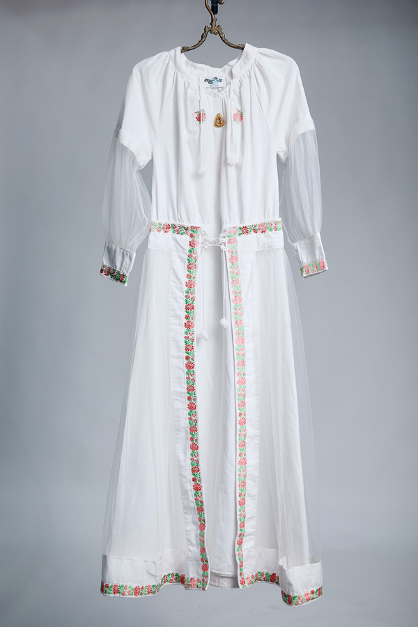 Veșmânt "Femeia curcubeu"