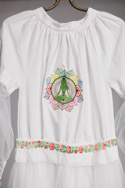 Veșmânt "Femeia curcubeu"